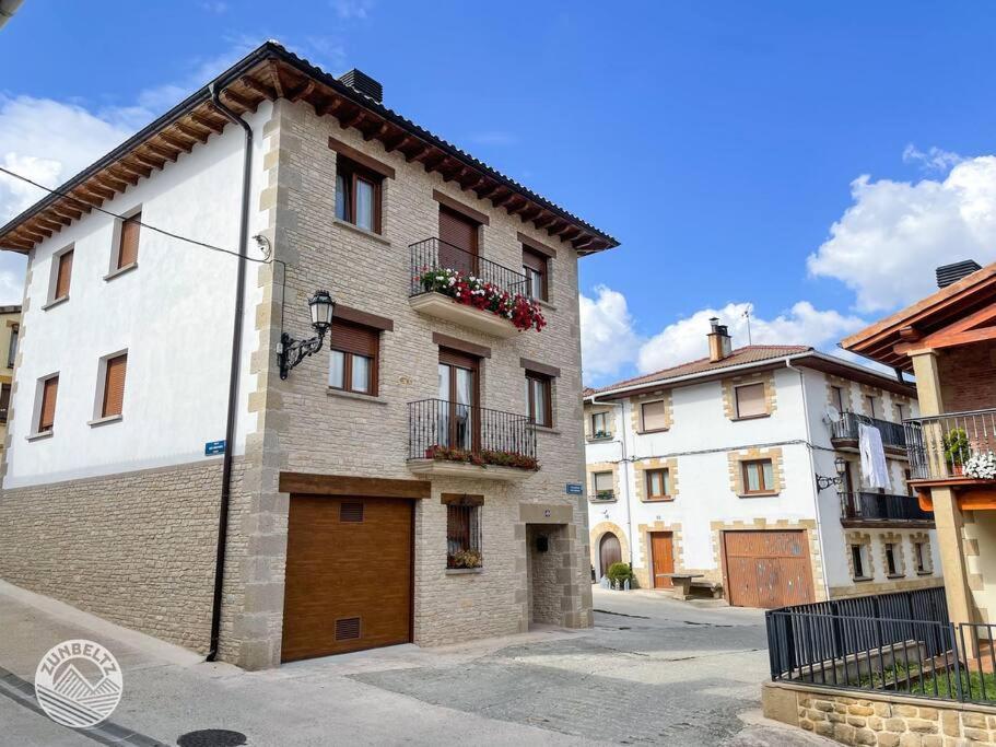 Casa Zunbeltz De 3 Habitaciones En Plena Montana Lezáun Dış mekan fotoğraf
