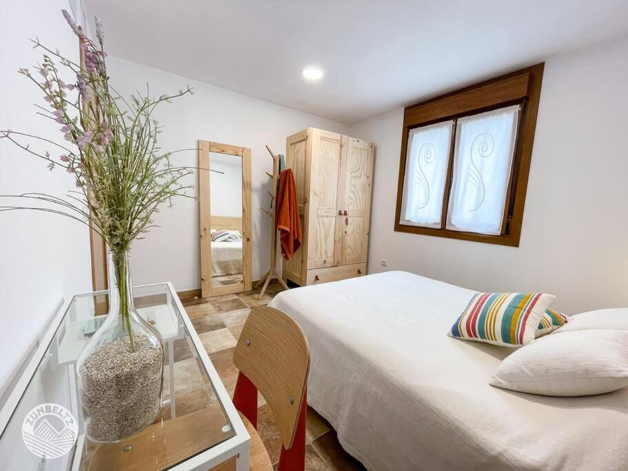 Casa Zunbeltz De 3 Habitaciones En Plena Montana Lezáun Dış mekan fotoğraf